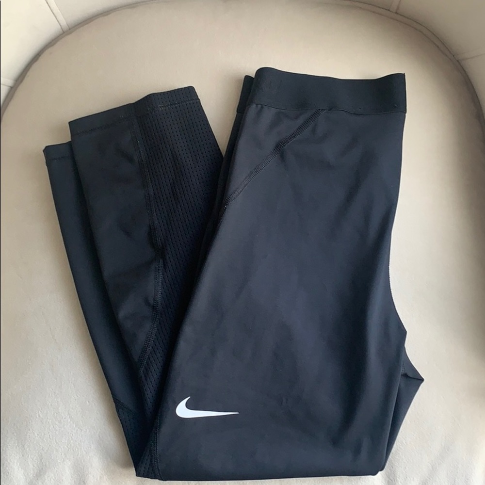 Black Nike Hypercool Compression Leggings cropped